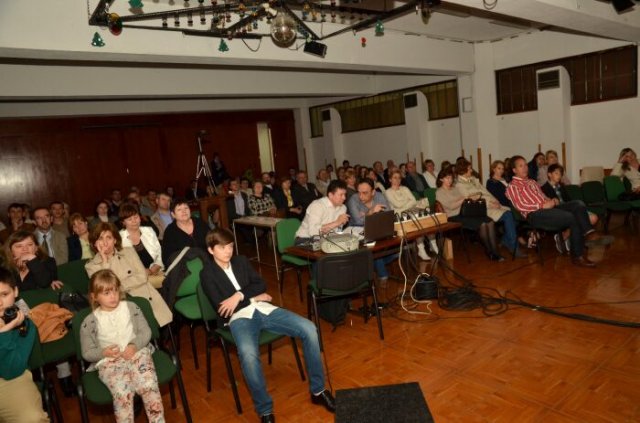 Вистава "Розіпни Його"